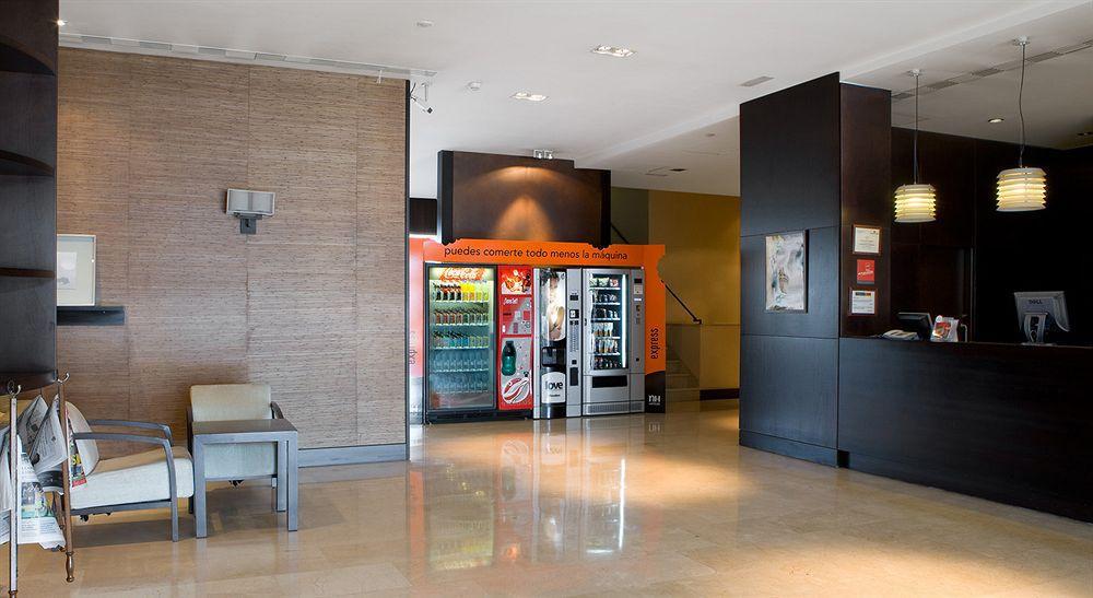 Hotel Mercader Madrid Exterior photo