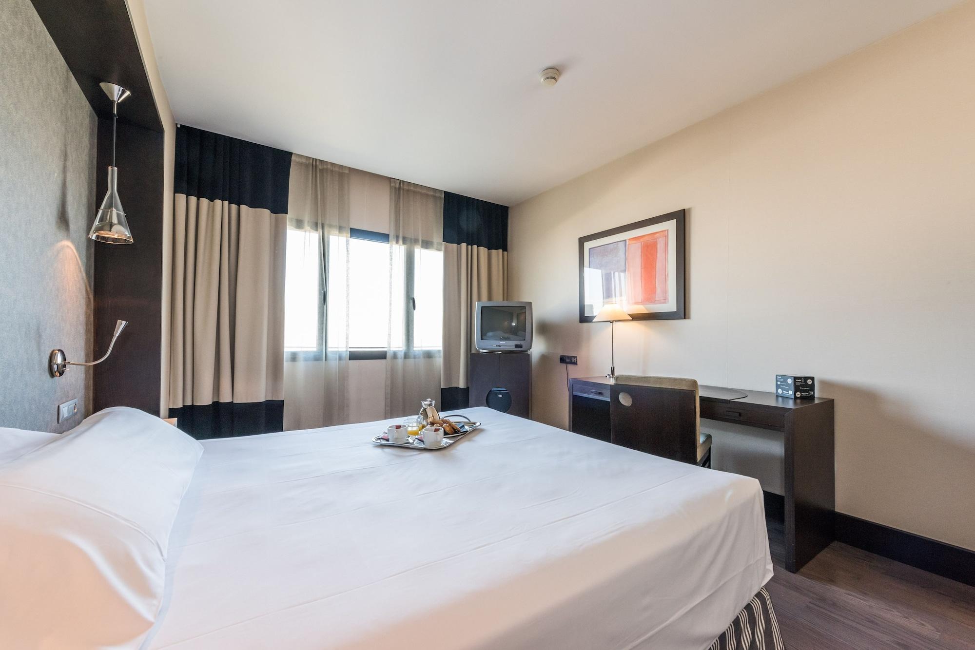 Hotel Mercader Madrid Exterior photo