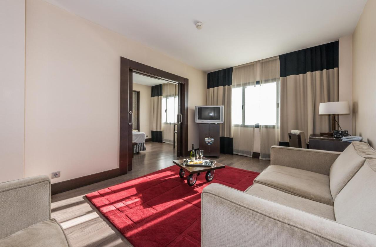 Hotel Mercader Madrid Exterior photo