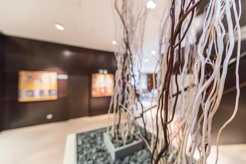 Hotel Mercader Madrid Exterior photo