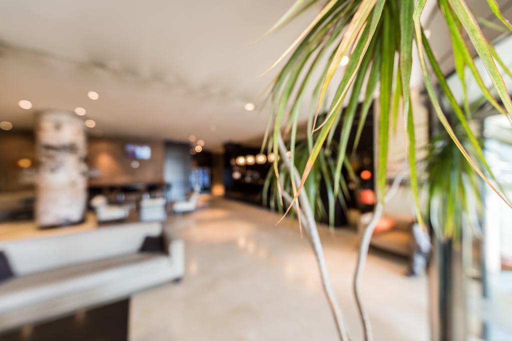 Hotel Mercader Madrid Exterior photo
