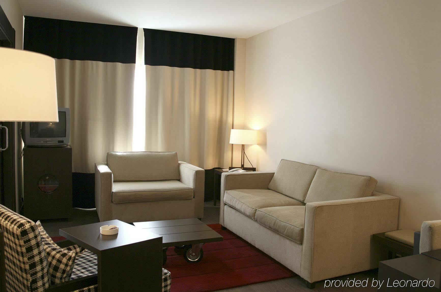 Hotel Mercader Madrid Room photo